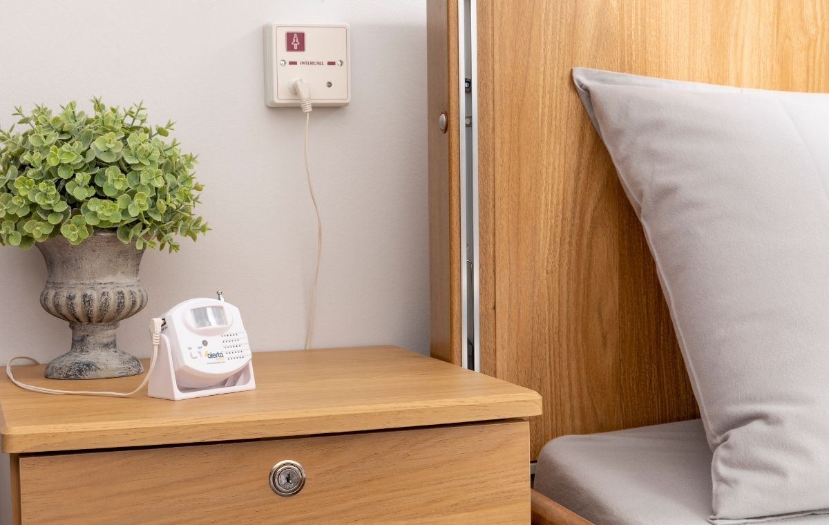 Wired Alerta Detect on bedside table